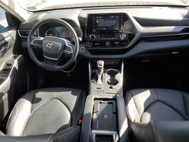 5TDGZRBH0NS243260 - 2022 TOYOTA HIGHLANDER XLE 灰色 照片 8