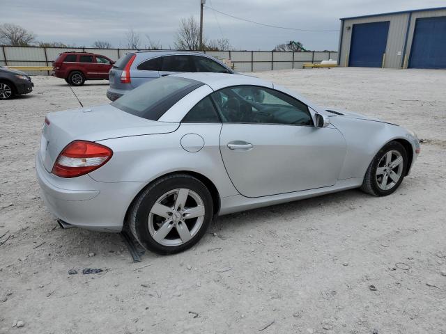 WDBWK54F07F144069 - 2007 MERCEDES-BENZ SLK 280 SILVER photo 3