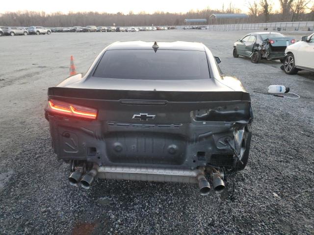 1G1FE1R72J0148372 - 2018 CHEVROLET CAMARO SS GRAY photo 6