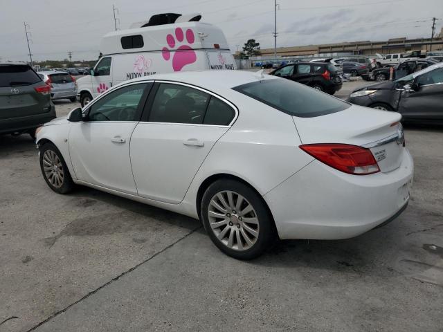 W04GN5EC6B1113216 - 2011 BUICK REGAL CXL WHITE photo 2