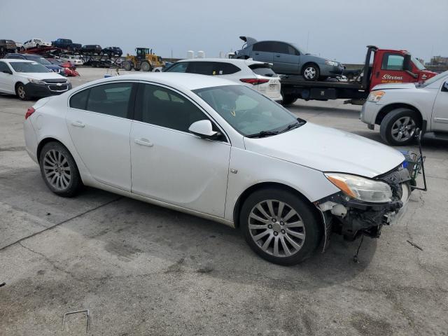 W04GN5EC6B1113216 - 2011 BUICK REGAL CXL WHITE photo 4