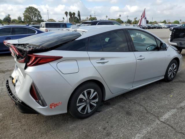 JTDKARFP5J3076991 - 2018 TOYOTA PRIUS PRIM 银色 照片 3