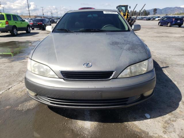 JT8BF28G8W5036484 - 1998 LEXUS ES 300 TAN photo 5