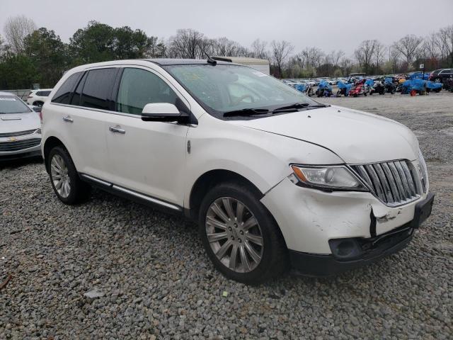 2LMDJ8JK3FBL20224 - 2015 LINCOLN MKX WHITE photo 4