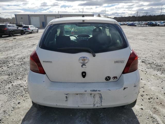 JTDJT923175066738 - 2007 TOYOTA YARIS WHITE photo 6