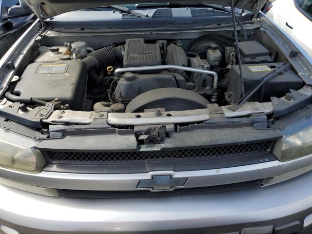 1GNDT13S142106454 - 2004 CHEVROLET TRAILBLAZE LS SILVER photo 11