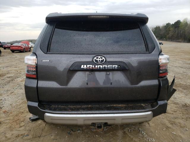 JTEBU5JR6J5538029 - 2018 TOYOTA 4RUNNER SR5/SR5 PREMIUM 灰色 照片 6