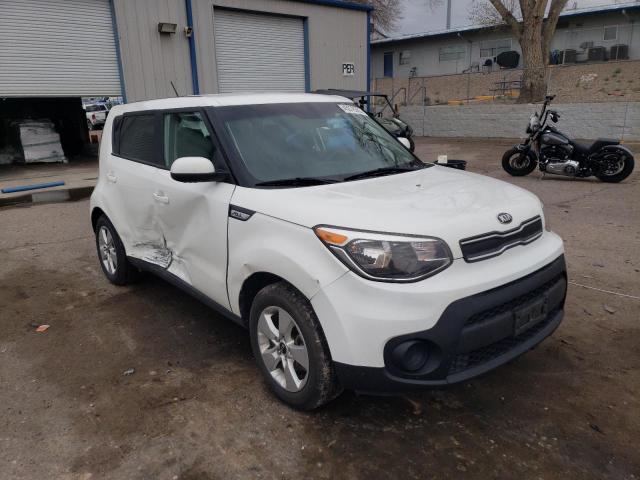 KNDJN2A27J7905510 - 2018 KIA SOUL WHITE photo 4