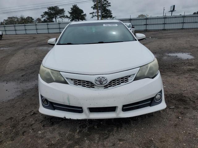 4T1BF1FK1DU670236 - 2013 TOYOTA CAMRY L WHITE photo 5