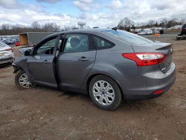 1FAHP3F23CL457063 - 2012 FORD FOCUS SE GRAY photo 2