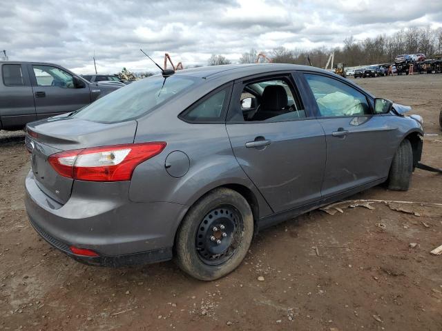 1FAHP3F23CL457063 - 2012 FORD FOCUS SE GRAY photo 3