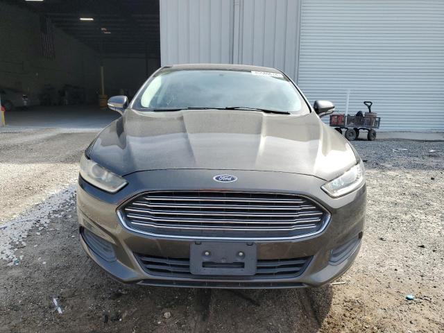 3FA6P0H7XFR128896 - 2015 FORD FUSION SE GRAY photo 5