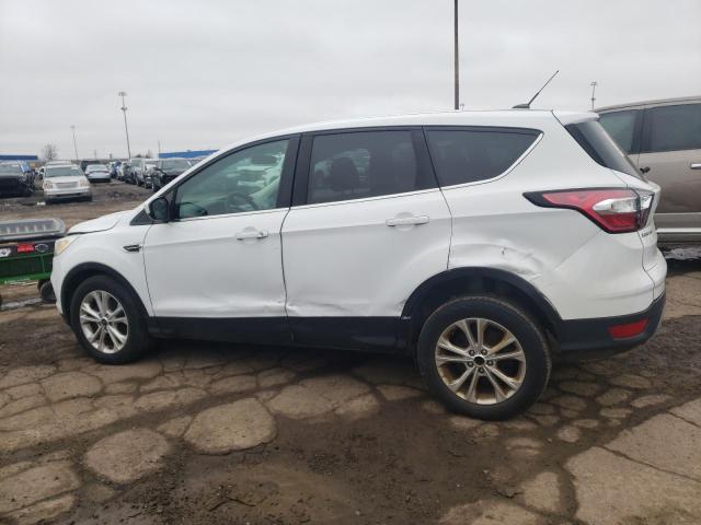 1FMCU0GD0HUD22163 - 2017 FORD ESCAPE SE WHITE photo 2