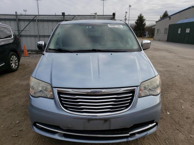 2C4RC1CGXDR534017 - 2013 CHRYSLER TOWN & COU TOURING L BLUE photo 5