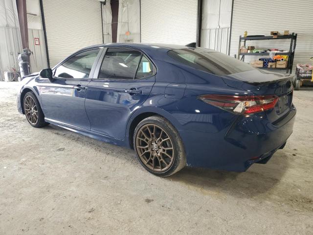 4T1T11BK8PU075218 - 2023 TOYOTA CAMRY SE NIGHT SHADE BLUE photo 2