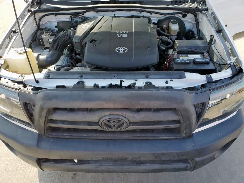3TMJU62N76M018716 - 2006 TOYOTA TACOMA DOUBLE CAB PRERUNNER WHITE photo 11