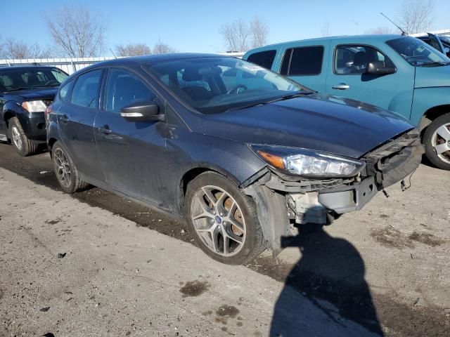 1FADP3M23HL331097 - 2017 FORD FOCUS SEL GRAY photo 4