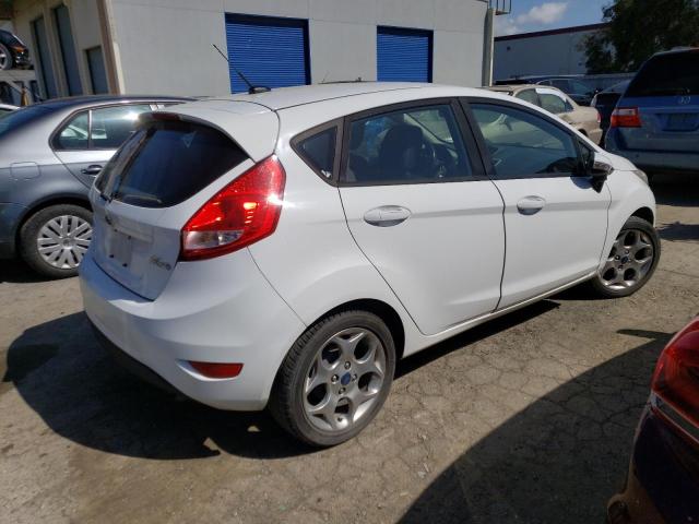 3FADP4FJ7CM171386 - 2012 FORD FIESTA SES WHITE photo 3