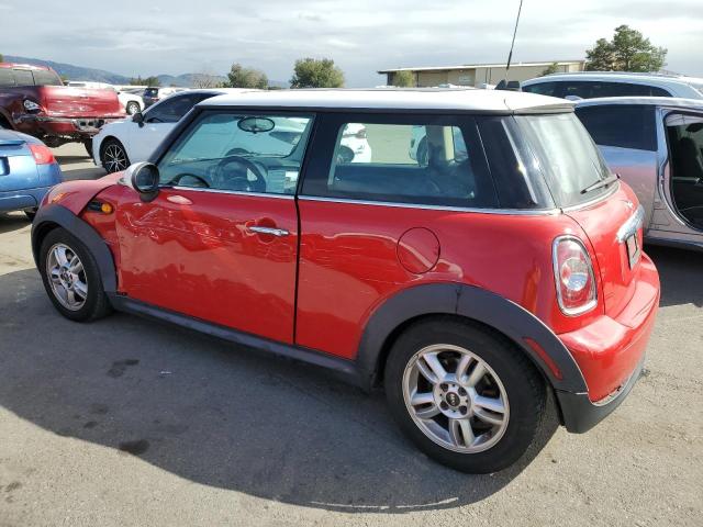 WMWSU3C54DT684221 - 2013 MINI COOPER RED photo 2