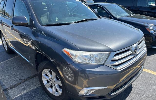5TDZK3EH4DS129282 - 2013 TOYOTA HIGHLANDER BASE Сұр фото 1