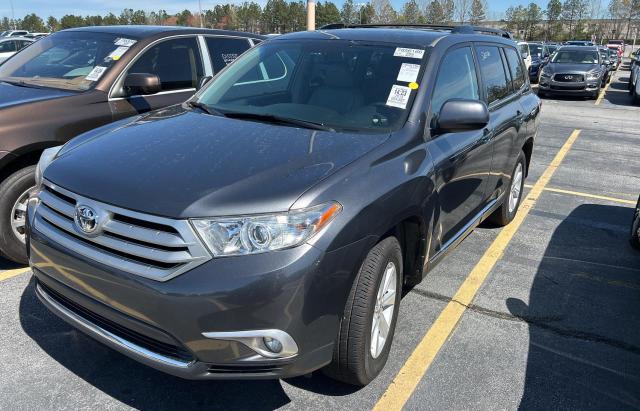 5TDZK3EH4DS129282 - 2013 TOYOTA HIGHLANDER BASE GRAY photo 2