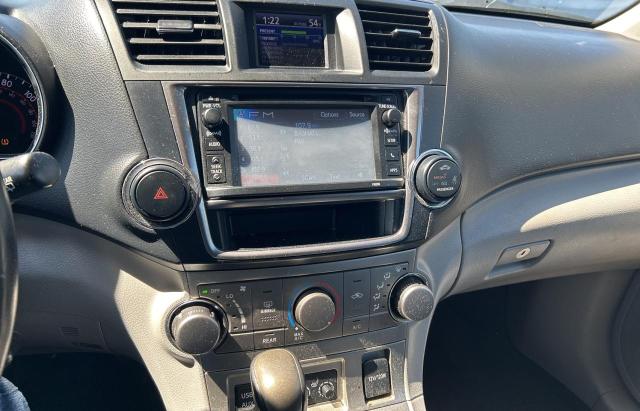 5TDZK3EH4DS129282 - 2013 TOYOTA HIGHLANDER BASE Сұр фото 9