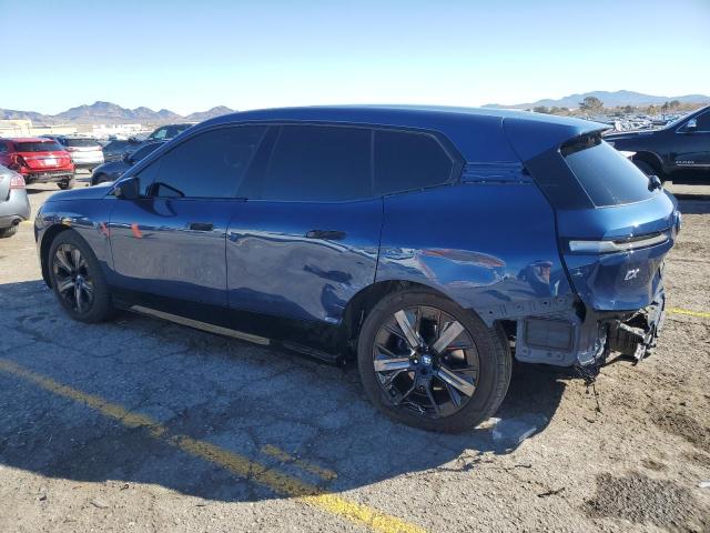 WB523CF05RCP88466 - 2024 BMW IX XDRIVE50 BLUE photo 2