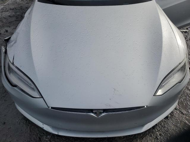 5YJSA1E2XHF191509 - 2017 TESLA MODEL S SILVER photo 11
