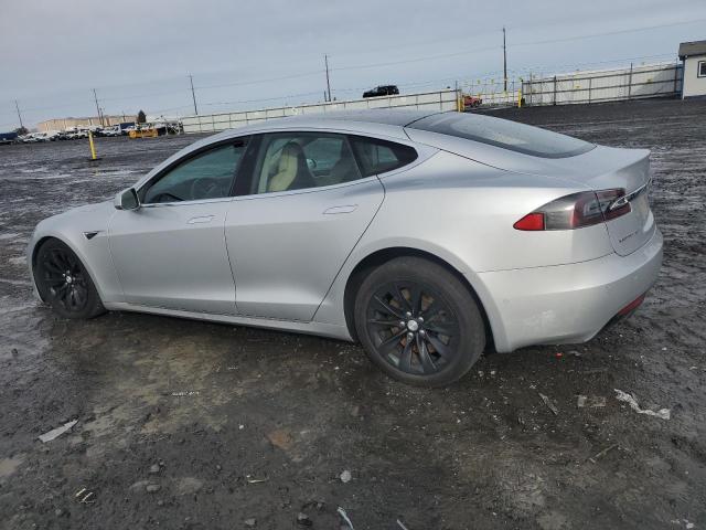 5YJSA1E2XHF191509 - 2017 TESLA MODEL S SILVER photo 2