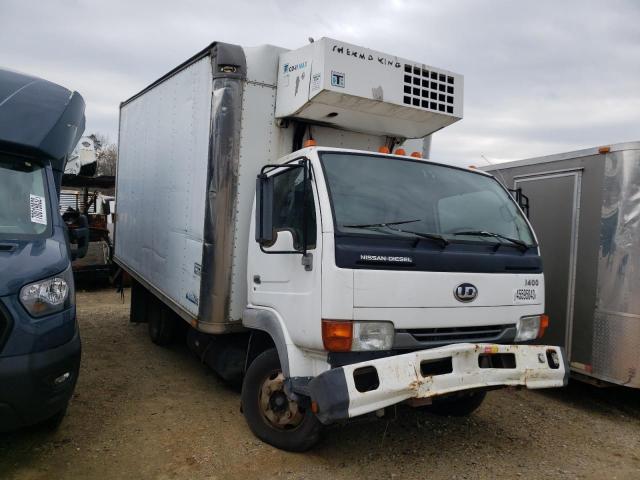 JNAUZU1J34A455255 - 2004 NISSAN DIESEL UD1400 WHITE photo 4