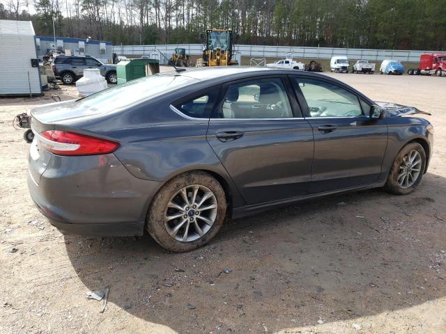 3FA6P0H71HR411397 - 2017 FORD FUSION SE GRAY photo 3