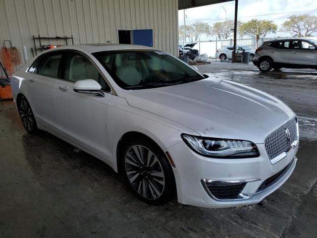 3LN6L5E94KR634206 - 2019 LINCOLN MKZ RESERVE II WHITE photo 4