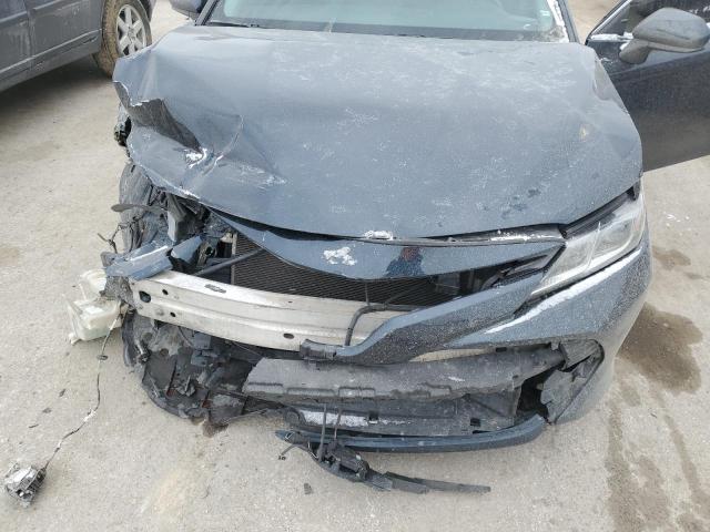 4T1B11HK3JU509961 - 2018 TOYOTA CAMRY L Mavi foto 11