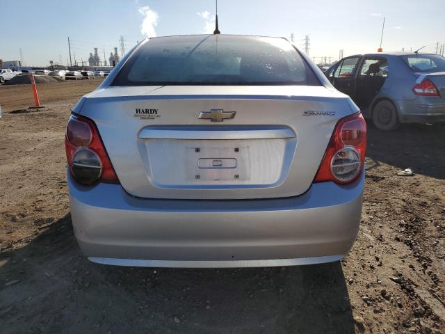 1G1JA5SH1E4143811 - 2014 CHEVROLET SONIC LS 银色 照片 6