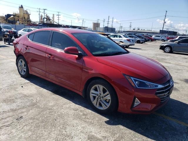 KMHD84LF6LU013488 - 2020 HYUNDAI ELANTRA SEL RED photo 4