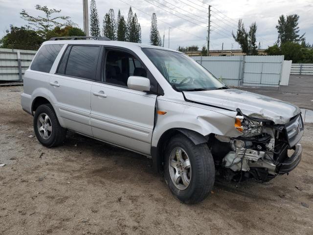 5FNYF28308B013615 - 2008 HONDA PILOT SE SILVER photo 4