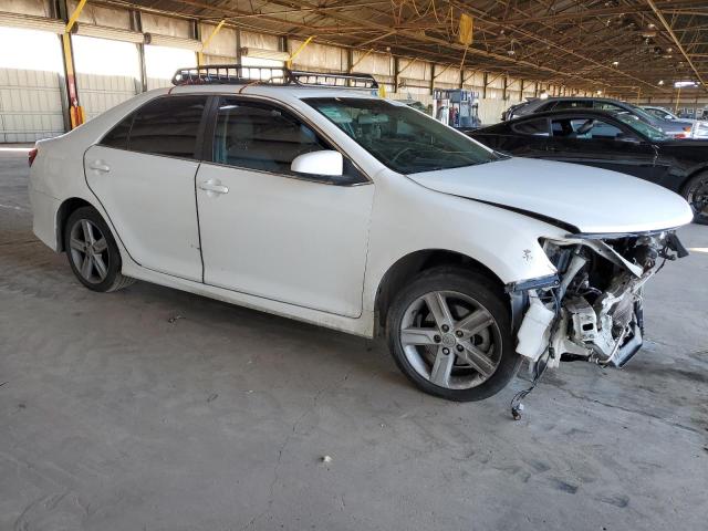 4T1BF1FK9EU810714 - 2014 TOYOTA CAMRY L WHITE photo 4