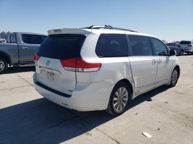 5TDYK3DC3CS254726 - 2012 TOYOTA SIENNA XLE WHITE photo 3