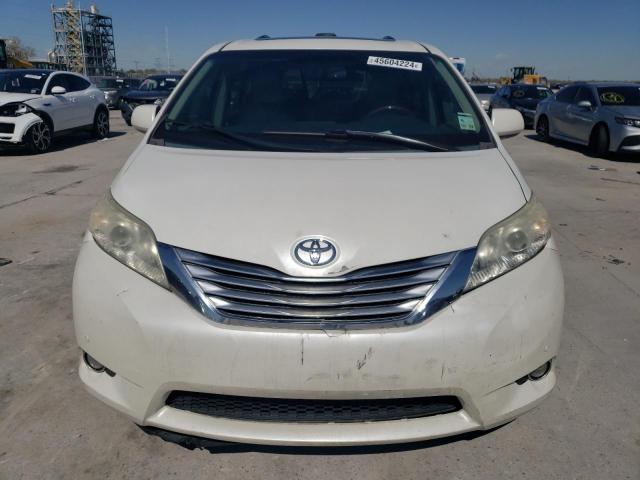 5TDYK3DC3CS254726 - 2012 TOYOTA SIENNA XLE WHITE photo 5