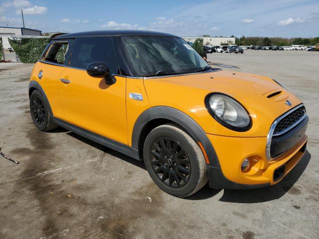 WMWXP7C54F2A36720 - 2015 MINI COOPER S YELLOW photo 4