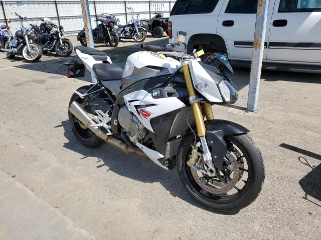 WB10D1207FZ199217 - 2015 BMW S 1000 R WHITE photo 1