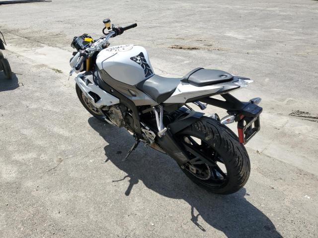 WB10D1207FZ199217 - 2015 BMW S 1000 R WHITE photo 3