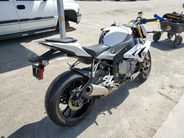 WB10D1207FZ199217 - 2015 BMW S 1000 R WHITE photo 4