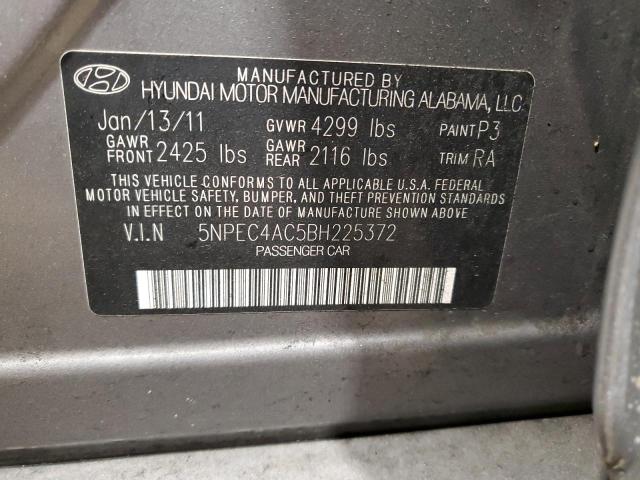 5NPEC4AC5BH225372 - 2011 HYUNDAI SONATA SE GRAY photo 12