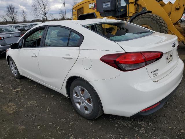 3KPFK4A76HE132710 - 2017 KIA FORTE LX WHITE photo 2