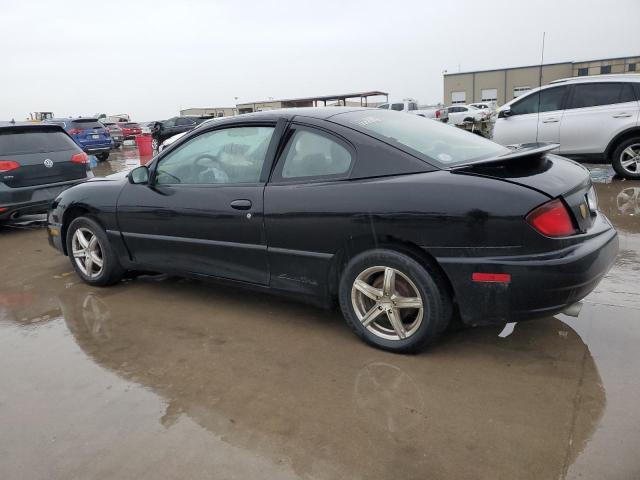 1G2JB12FX47339372 - 2004 PONTIAC SUNFIRE BLACK photo 2