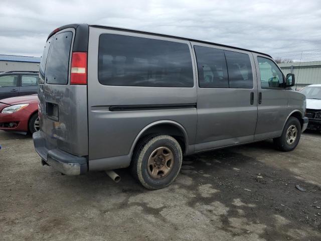 1GNFG15Z771180592 - 2007 CHEVROLET EXPRESS GRAY photo 3