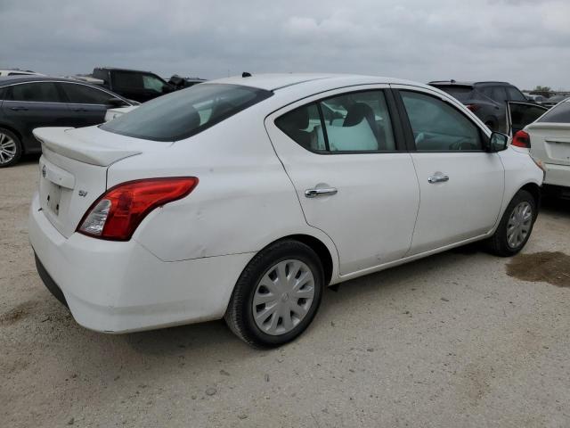 3N1CN7AP5JL837532 - 2018 NISSAN VERSA S WHITE photo 3