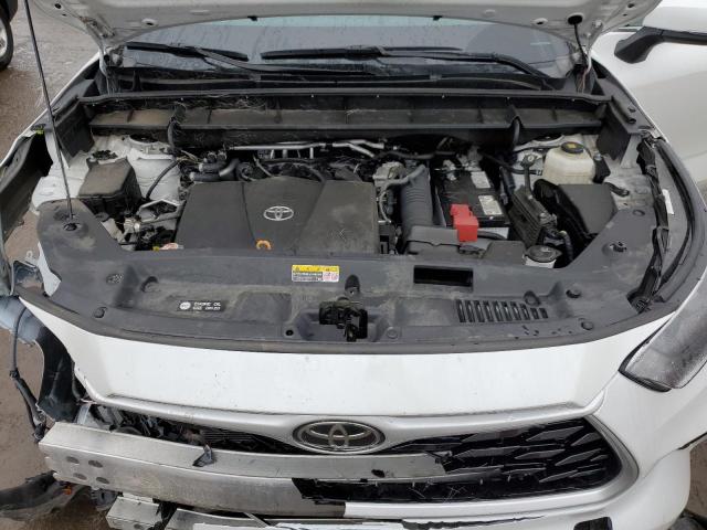 5TDGZRBH6NS194792 - 2022 TOYOTA HIGHLANDER XLE WHITE photo 12