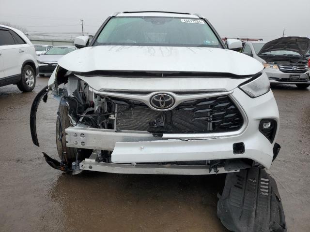 5TDGZRBH6NS194792 - 2022 TOYOTA HIGHLANDER XLE WHITE photo 5